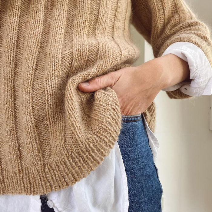 Pattern: PetiteKnit  |  Vertical Stripes Sweater (Printed)