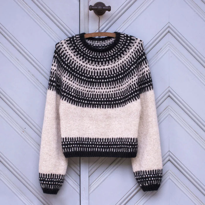 Anne Ventzel: Badger and Bloom  |   Ravelry Download