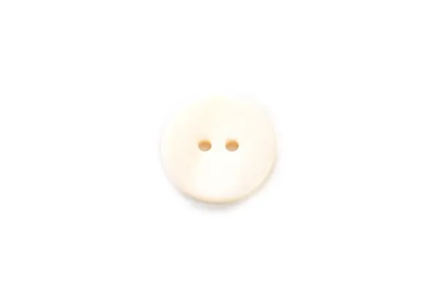 Button: 18mm Diameter  |  Off-White River Shell