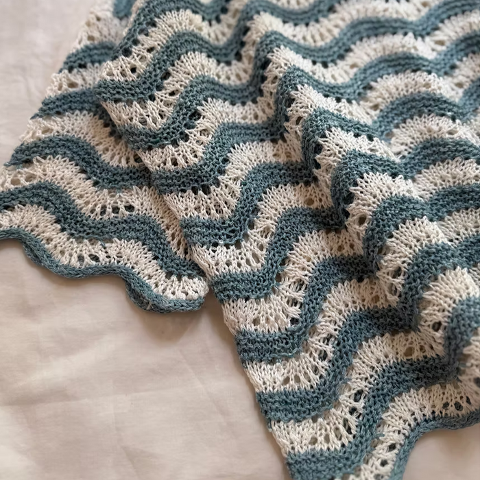 Kolibri: Jean Tee  | Ravelry PDF