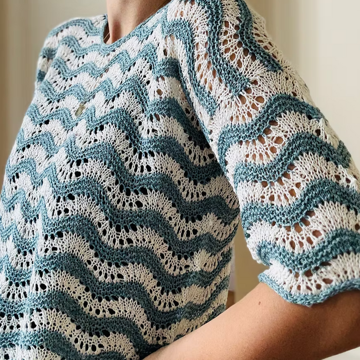 Kolibri: Jean Tee  | Ravelry PDF