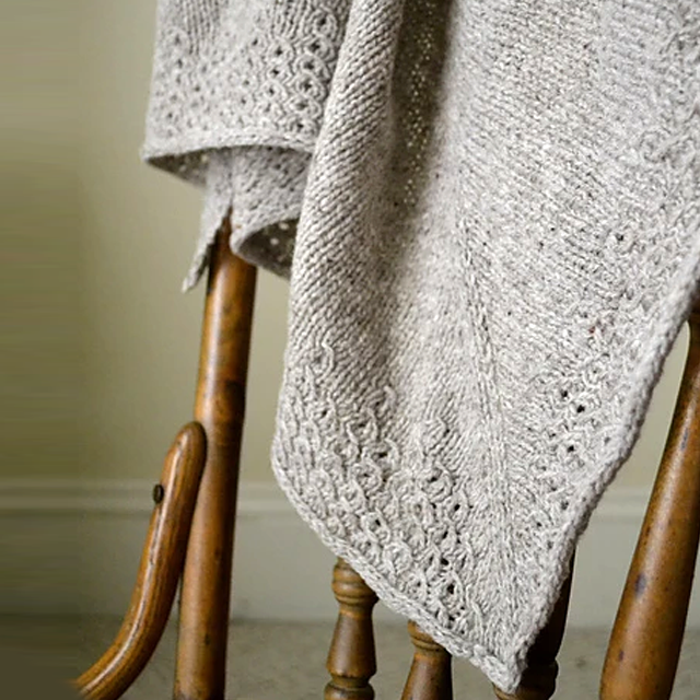 KIT - Lieselotte Shawl with Brooklyn Tweed Loft (American Targhee-Columbia Wool)