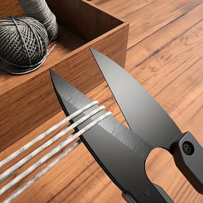 Magnifique Hearts Stainless Steel Yarn Snip