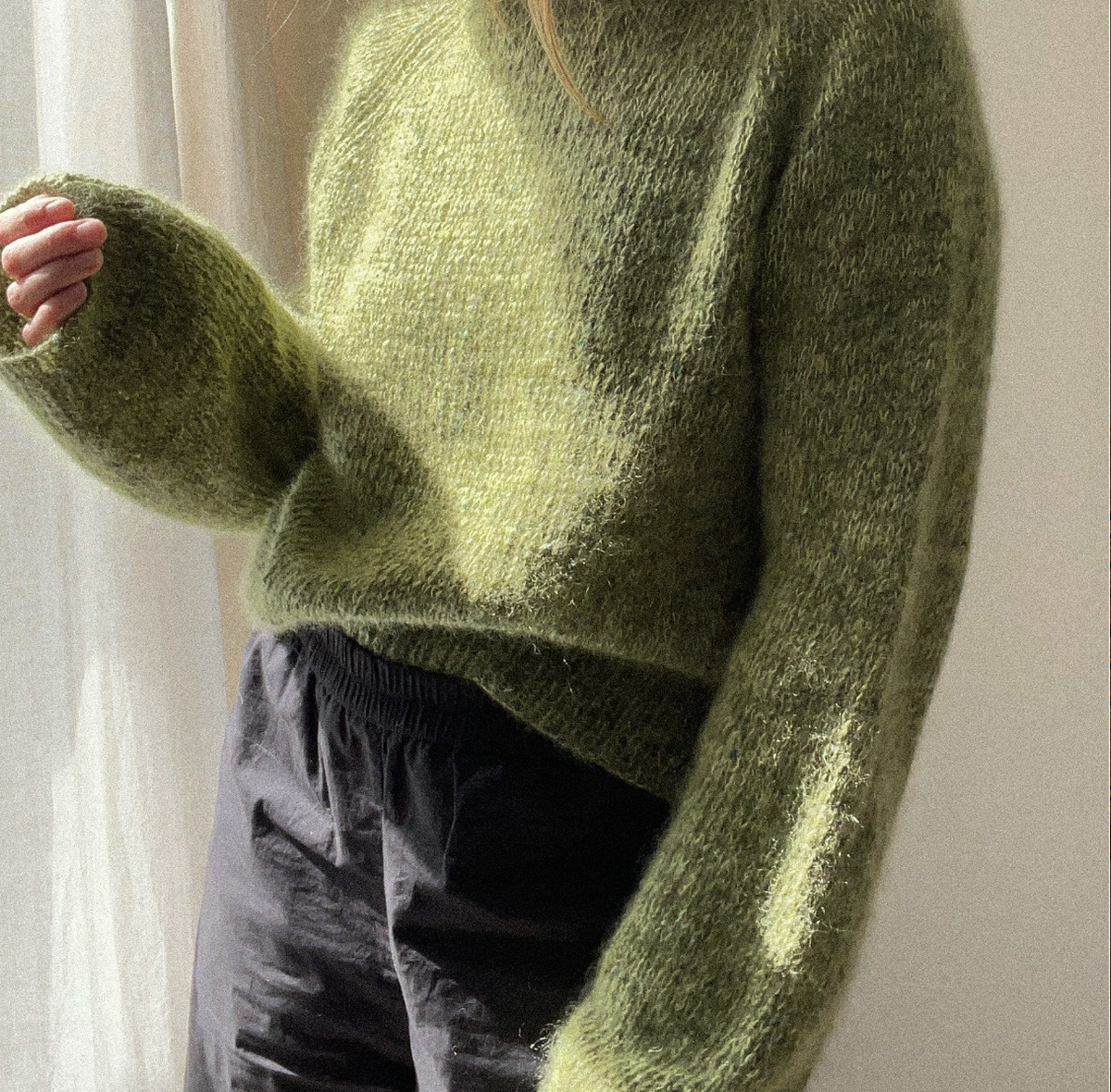 STONE  カーキ色ニット 88 Sung Sweater by Aegyoknit | Knitted with Gepard Pura Lana and
