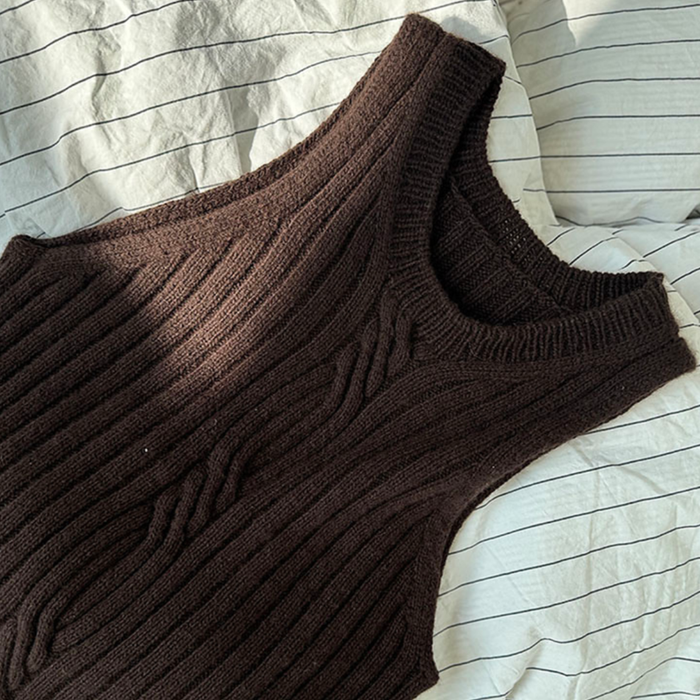 Other Loops: Twist Loop Top  |  Ravelry PDF