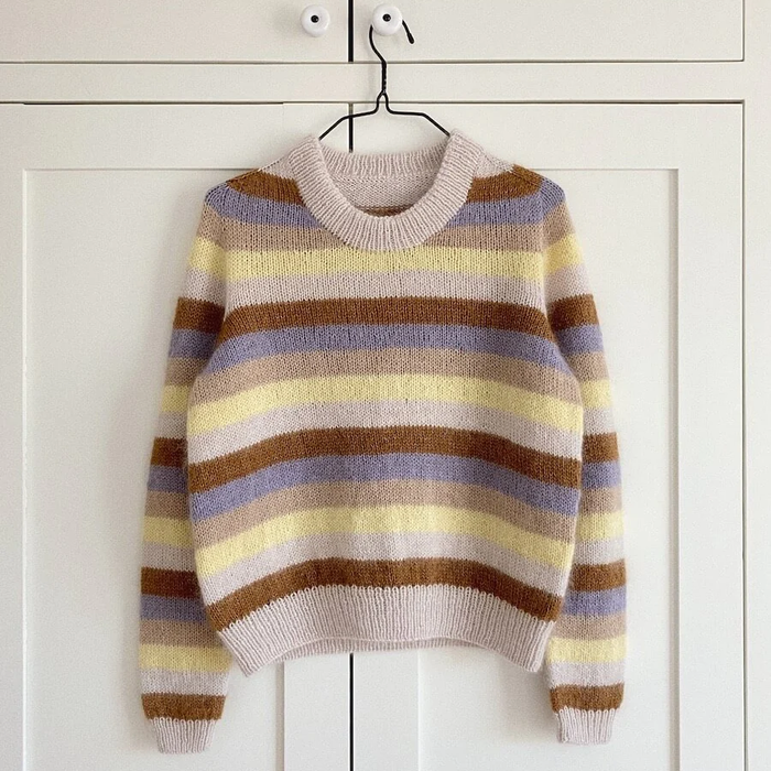 Aros Sweater by PetiteKnit  |  Printed Pattern