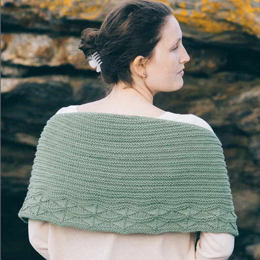 Cave Point Shawl: Paula Emons-Fuessle for Quince & Co. is a printed pattern