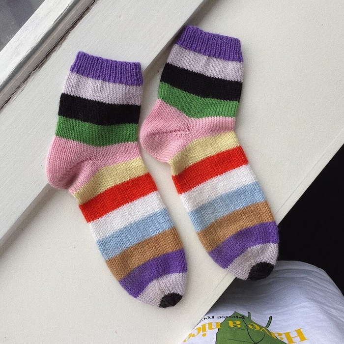 Pattern: PetiteKnit  |  Everyday Socks (Printed)