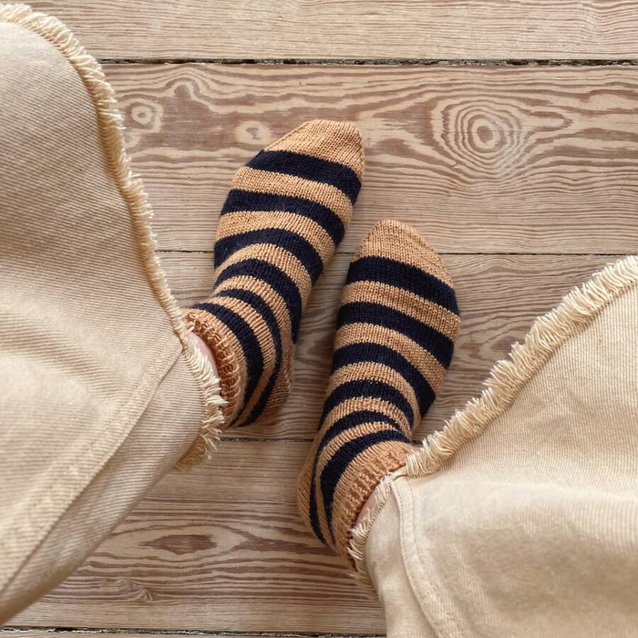 Pattern: PetiteKnit  |  Everyday Socks (Printed)