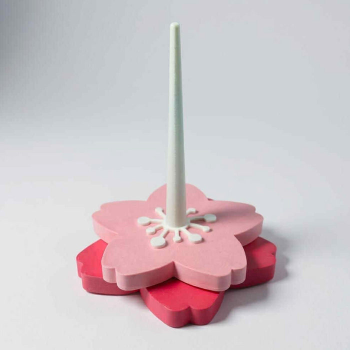 Loops and Layers   |  Cherry Blossom Yarn Spinner