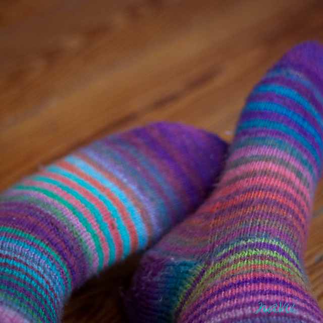 Magic Zauberball Stripe Socks by Tofutrulla |  Free Pattern