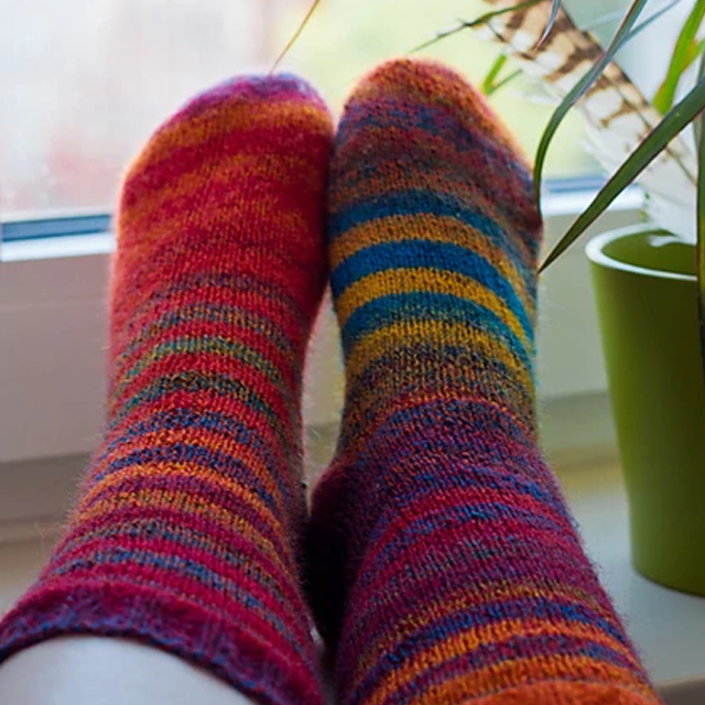 Magic Zauberball Stripe Socks by Tofutrulla |  Free Pattern