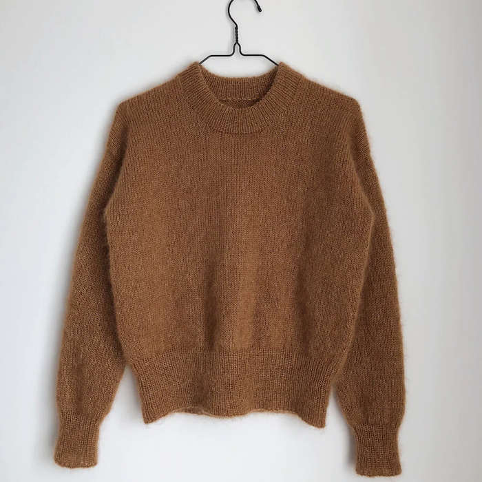 Pattern: PetiteKnit  |  Stockholm Sweater (Printed)