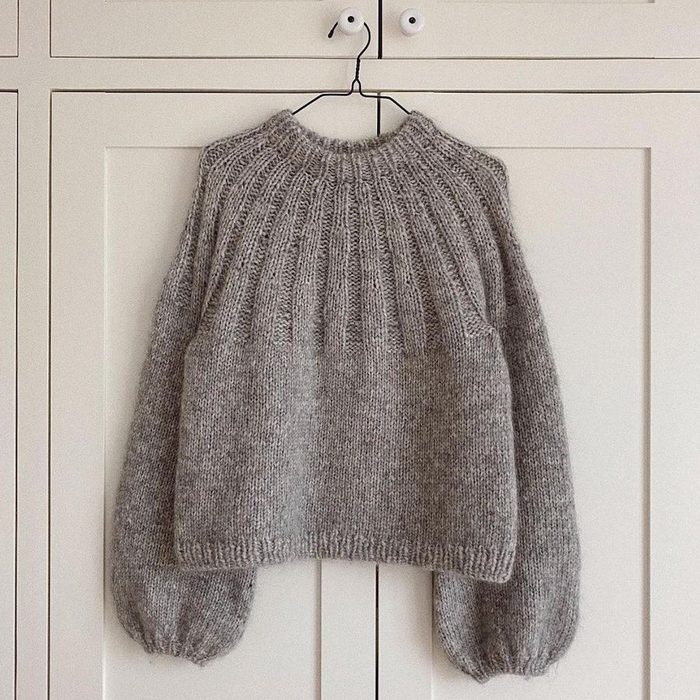 Pattern: PetiteKnit  |  Sunday Sweater (Printed)