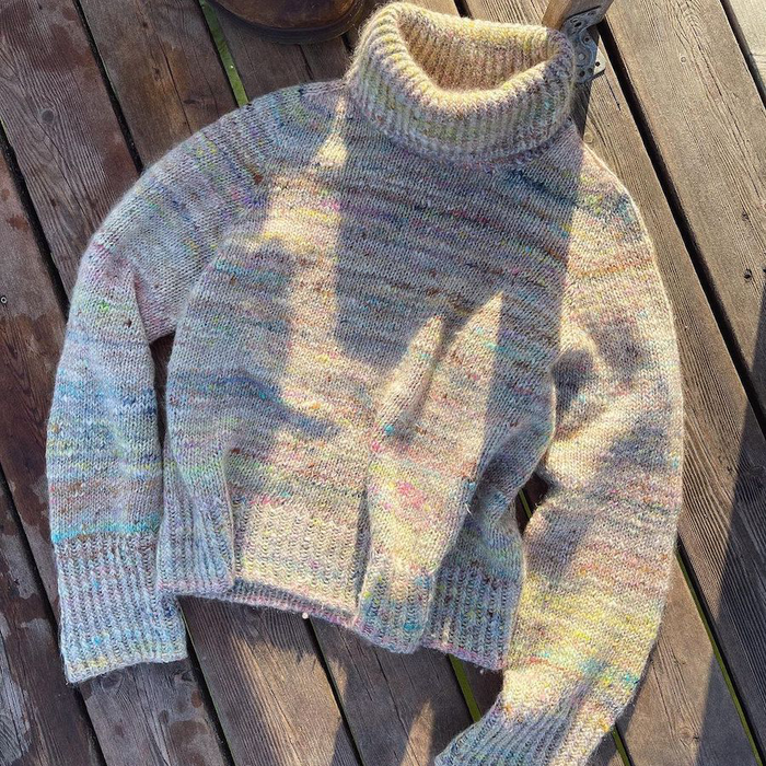 Pattern: PetiteKnit  |  Terazzo Sweater (Printed)