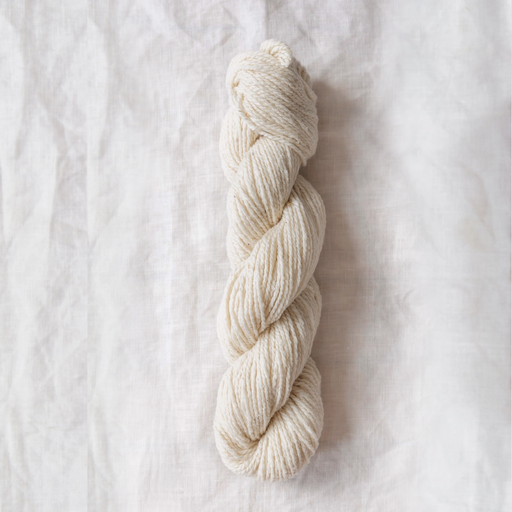 skein of Quince & Co Wren in off white color - salado