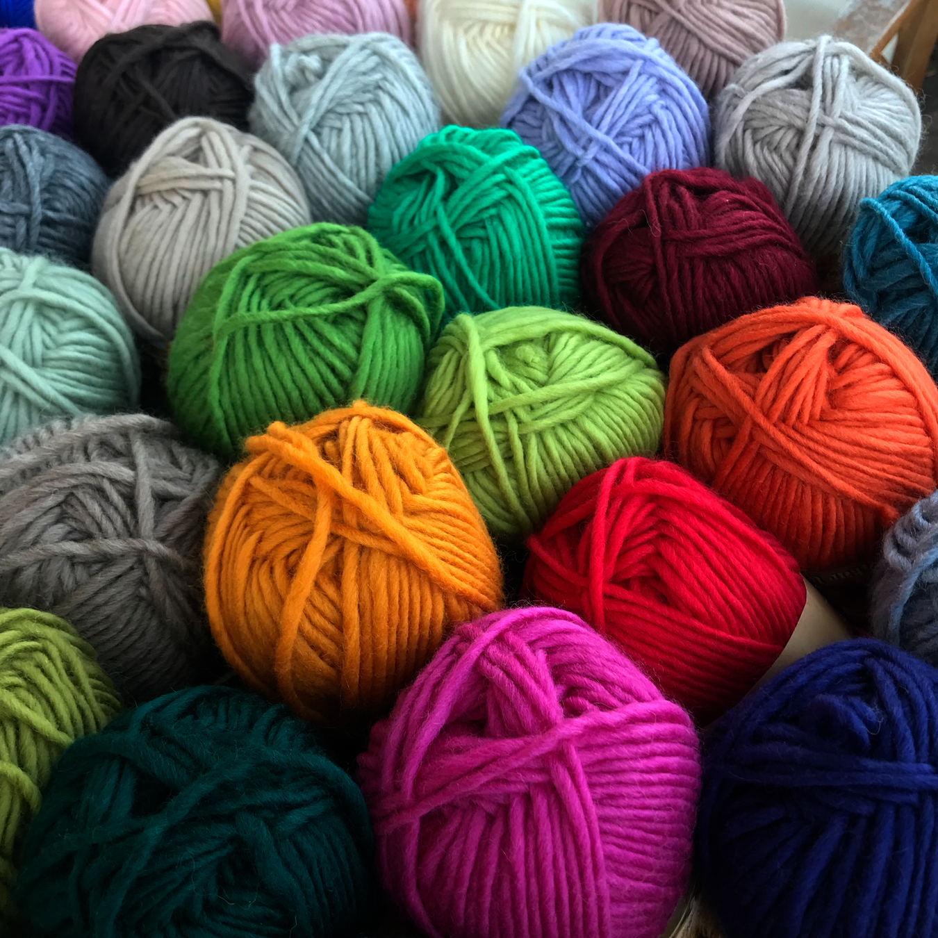 Hjertegarn Natur Uld in beautiful colors