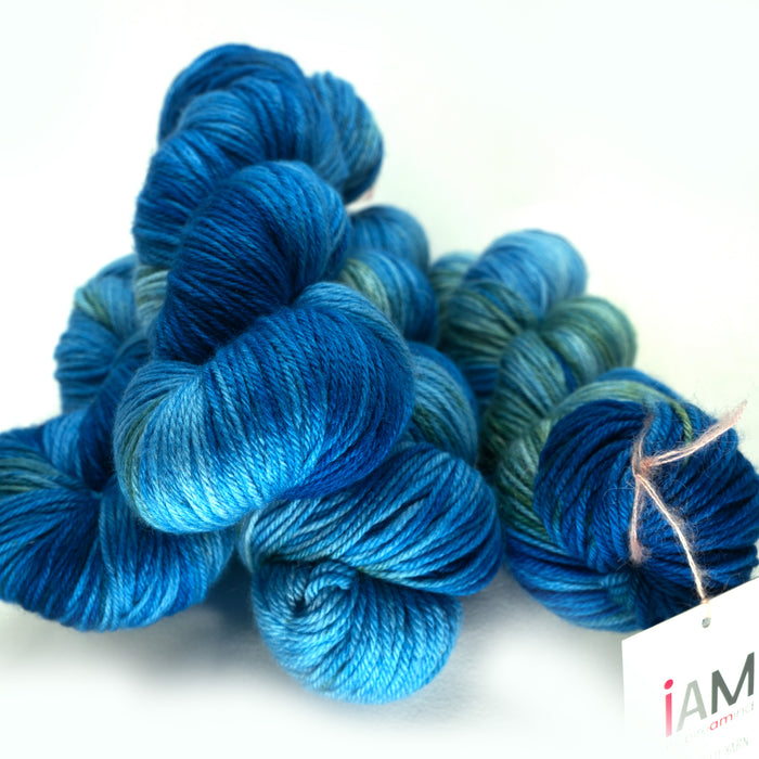 Sport Weight Hand-Dyed  Yarn |  100% Merino Wool  |  Penelope